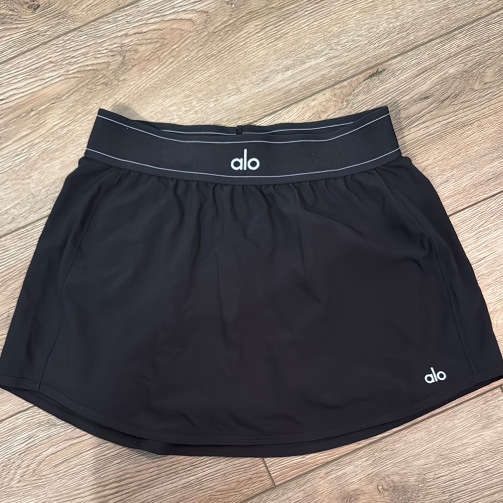 ALO Yoga Black and Gray Athletic Skirt
